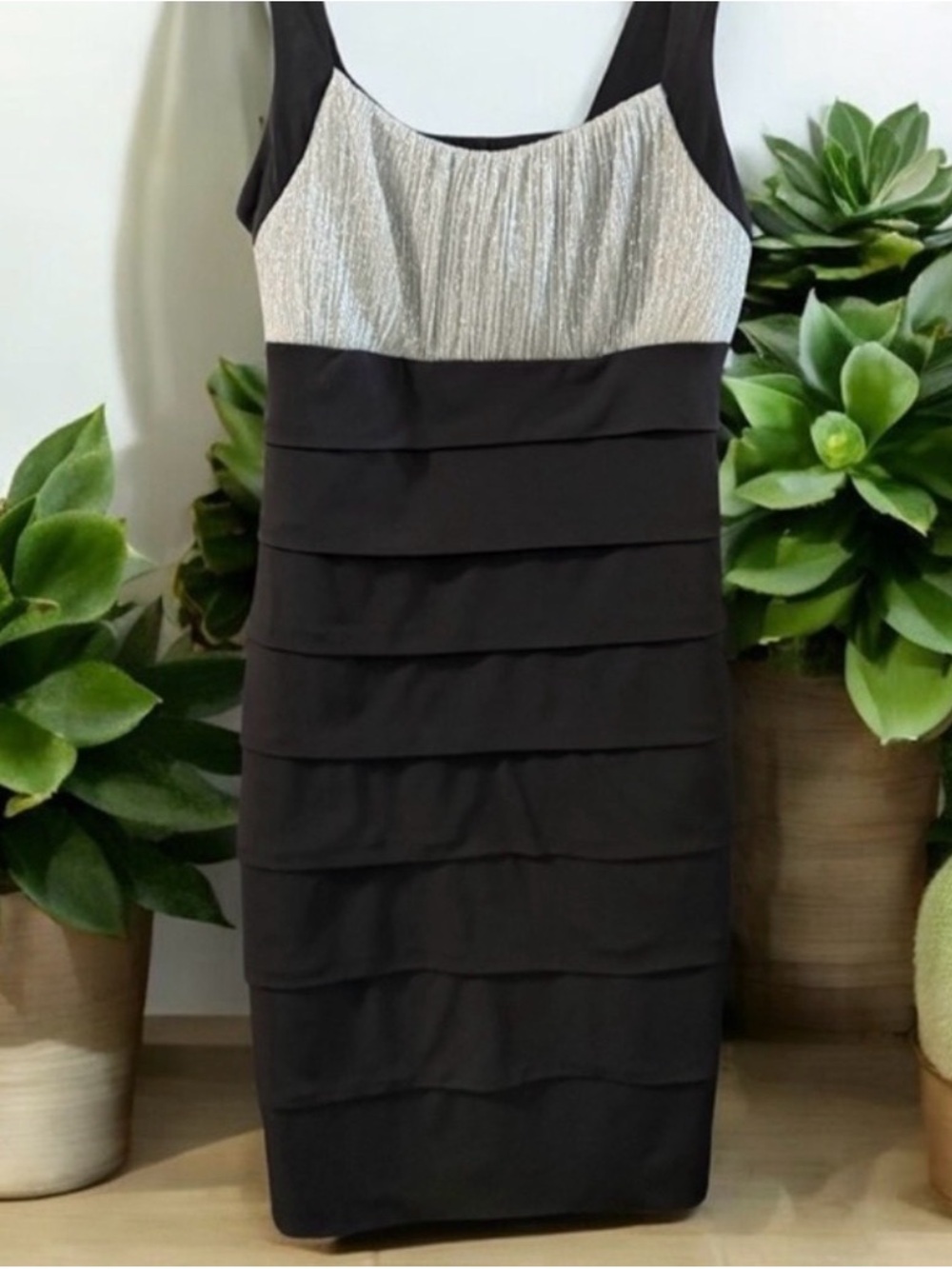 Enfocus Studio Black and Silver Sleeveless Midi Bandage Dress
